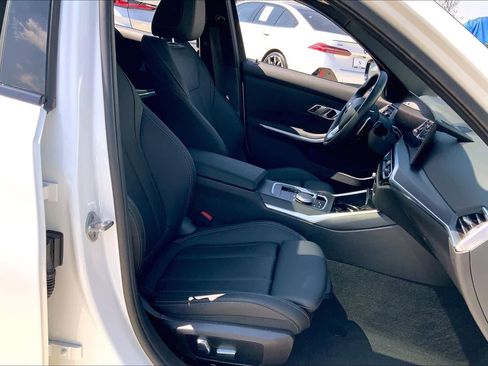 Used 2023 BMW 330i Sedan w/ Convenience Package image 8