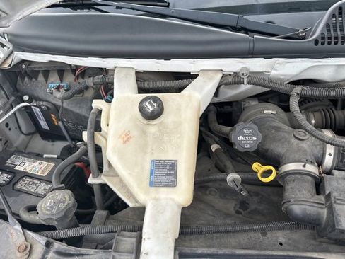 Used 2016 Chevrolet Express 3500 LT w/ LT Preferred Equipment Group image 27