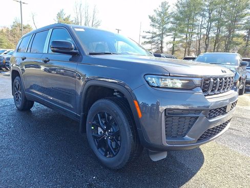 New 2026 Jeep Grand Cherokee L 4WD image 2