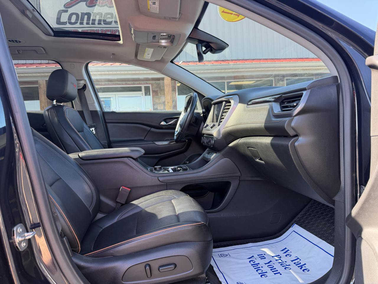 Used 2021 GMC Acadia AT4 w/ Trailering Package AWD/4WD image 28
