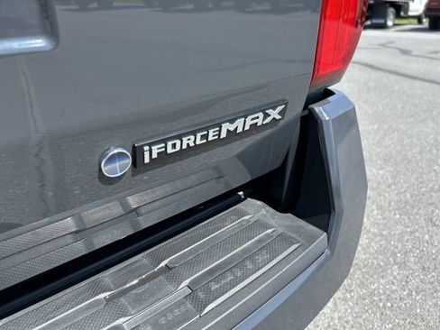 Used 2025 Toyota Tacoma TRD Off-Road AWD/4WD image 12