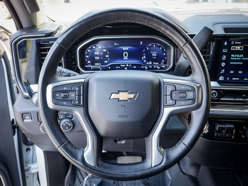 Used 2024 Chevrolet Silverado 1500 LT AWD/4WD image 20
