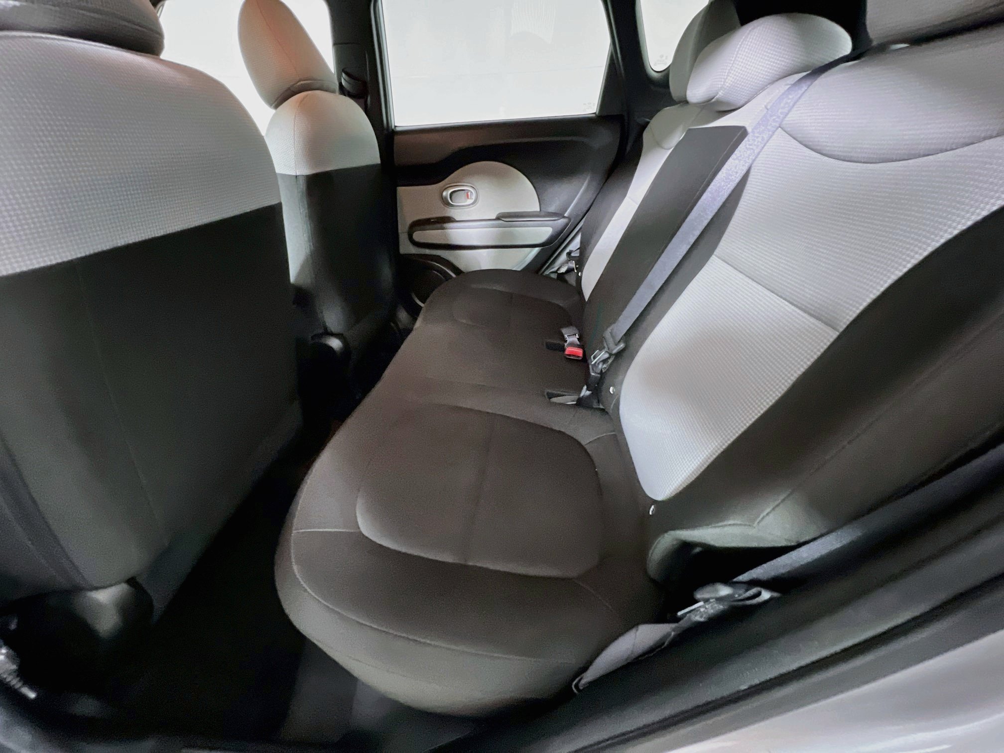 Used 2019 Kia Soul FWD image 28