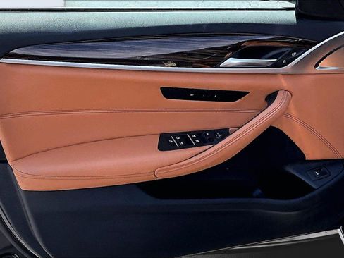 Used 2019 BMW 530i xDrive w/ Convenience Package image 19