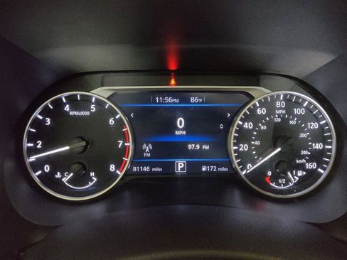 Used 2022 Nissan Sentra SV FWD image 23