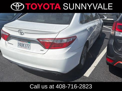 Used 2017 Toyota Camry SE FWD image 2
