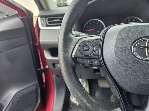 Used 2021 Toyota RAV4 XLE image 24
