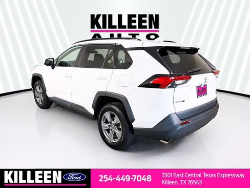 Used 2022 Toyota RAV4 XLE AWD/4WD image 7