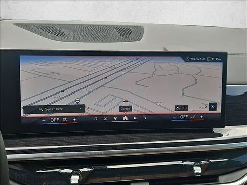 Used 2026 BMW X5 xDrive40i w/ M Sport Package AWD/4WD image 13