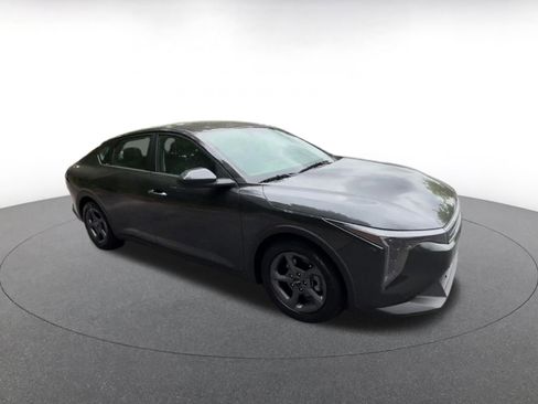 Used 2025 Kia K4 LXS FWD image 2