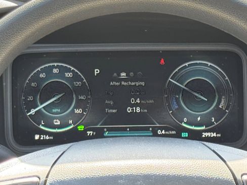 Used 2023 Hyundai Kona SE w/ Cargo Package image 14