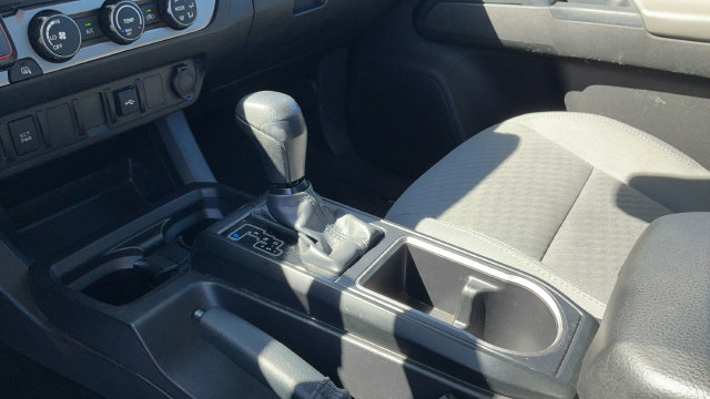 Used 2022 Toyota Tacoma SR RWD image 17
