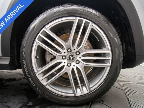 Used 2025 Mercedes-Benz GLS 450 4MATIC image 29
