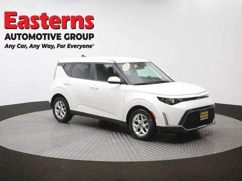 Used 2024 Kia Soul LX w/ Option Group 015 FWD image 48