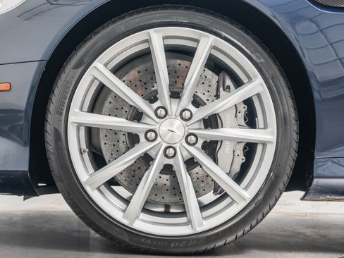Used 2016 Aston Martin DB9 GT RWD image 10