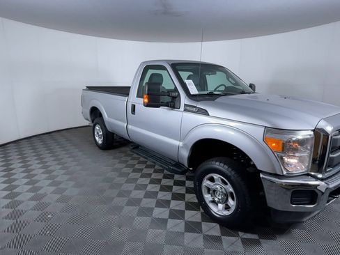 Used 2016 Ford F250 XL w/ XL Appearance Package image 2