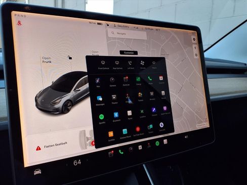 Used 2018 Tesla Model 3 Long Range image 10