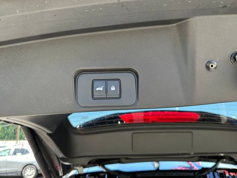 Used 2026 Nissan Rogue SV w/ Cold Weather Package FWD image 20