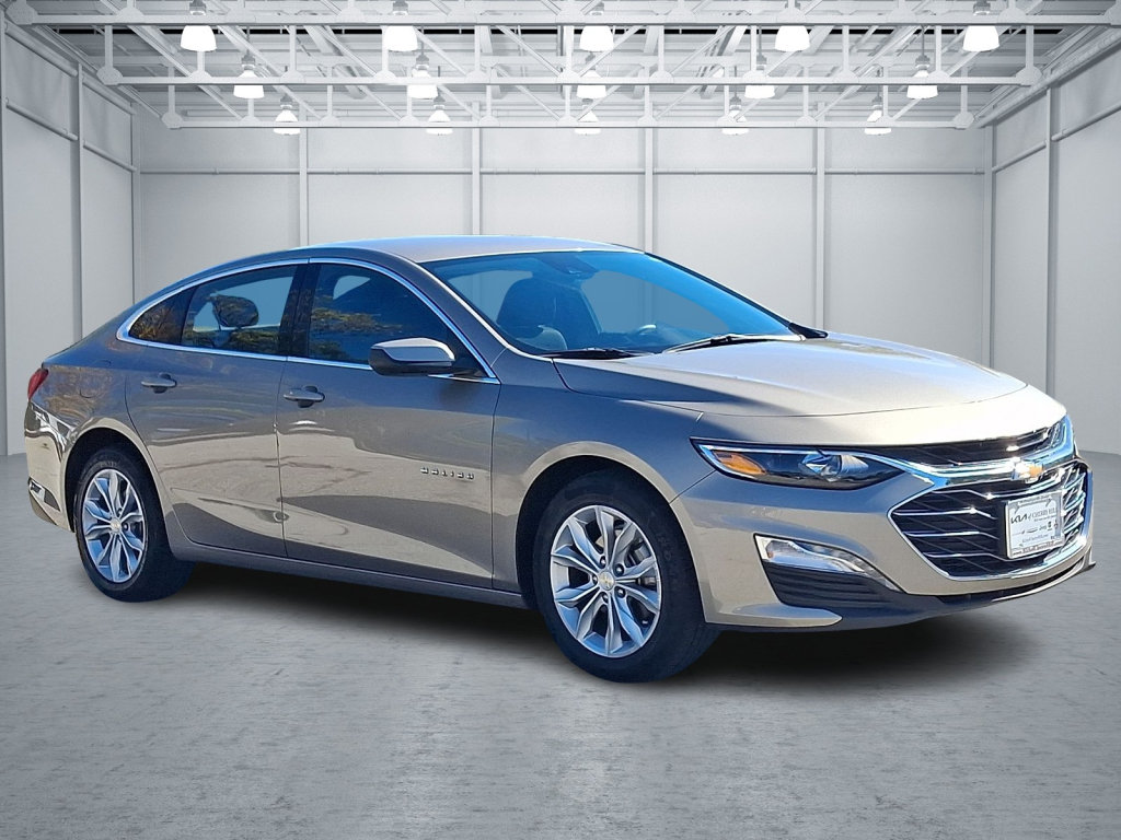 Used 2025 Chevrolet Malibu LT FWD image 11