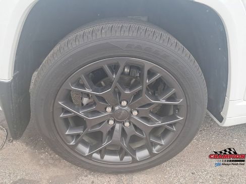 Used 2026 Jeep Grand Cherokee Summit w/ Obsidian Package AWD/4WD image 28