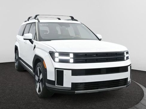 Used 2025 Hyundai Santa Fe Limited image 1