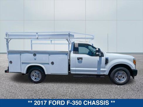 Used 2017 Ford F350 XL w/ Power Equipment Group RWD image 6