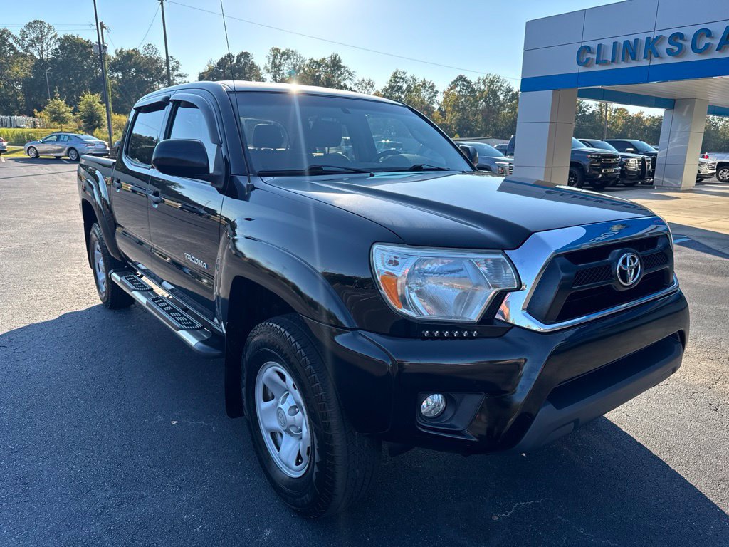 Used 2015 Toyota Tacoma PreRunner w/ SR5 Package RWD image 2