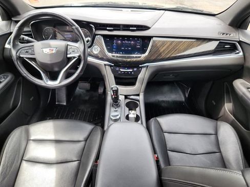 Used 2020 Cadillac XT6 Premium Luxury AWD/4WD image 29