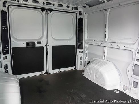 Used 2024 RAM ProMaster 2500 w/ Quick Order Package 22G SLT image 23