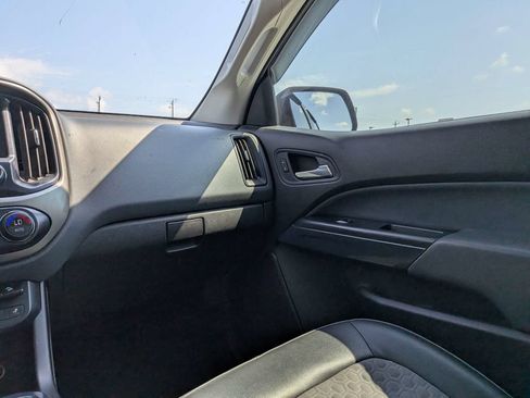 Used 2016 Chevrolet Colorado Z71 RWD image 15
