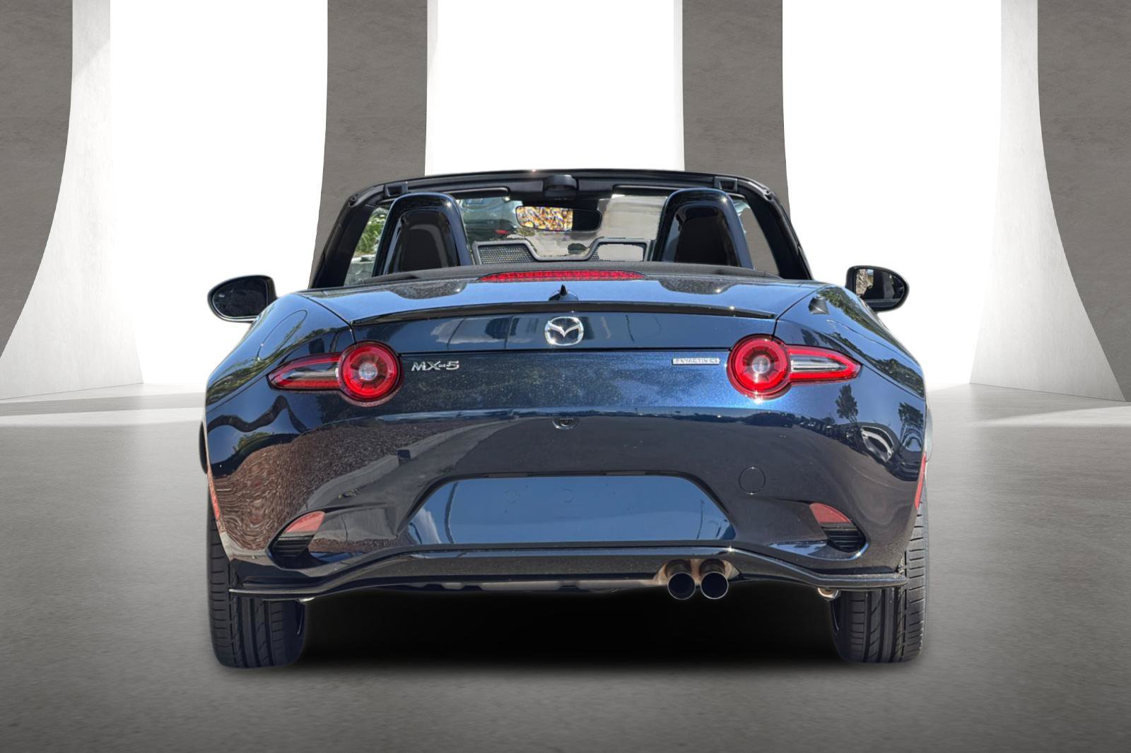 New 2026 MAZDA MX-5 Miata Club w/ Appearance Package RWD image 5