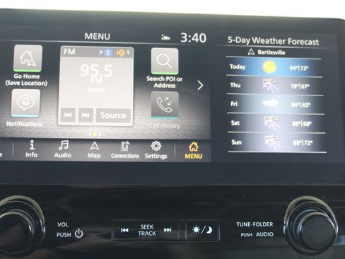 Used 2023 Nissan Armada Platinum w/ Captain's Chairs Package RWD image 55