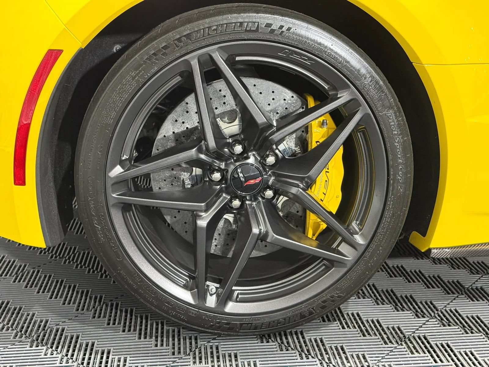 Used 2019 Chevrolet Corvette ZR1 RWD image 25