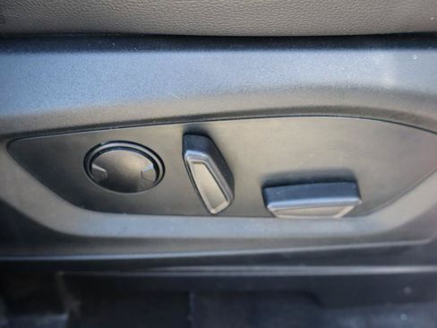 Used 2022 Ford Explorer ST AWD/4WD image 32