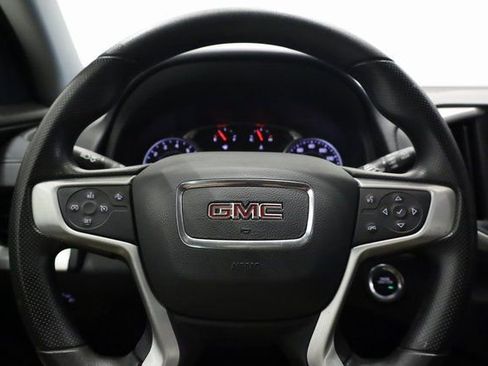 Used 2022 GMC Terrain SLE image 18