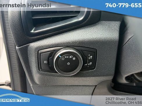 Used 2018 Ford EcoSport SE w/ SE Convenience Package image 16