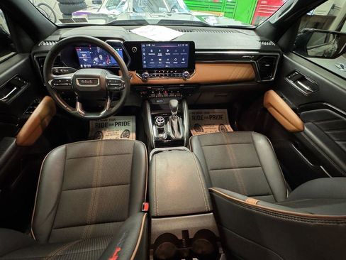 Used 2024 GMC Canyon AT4 AWD/4WD image 5