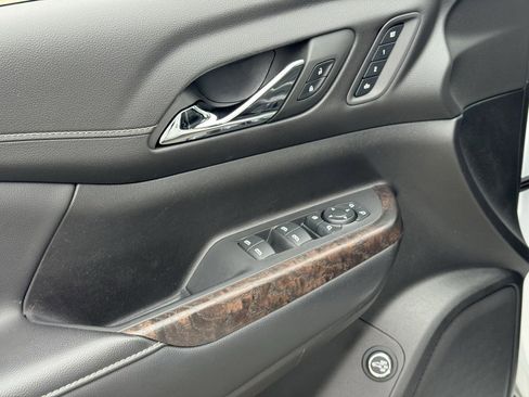 Used 2023 GMC Acadia Denali image 21