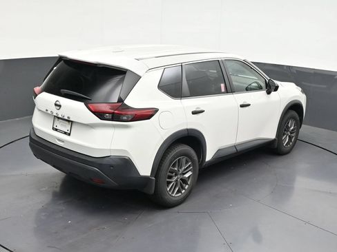 Used 2021 Nissan Rogue S FWD image 19