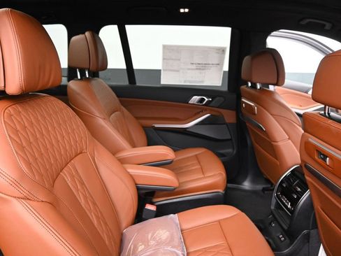 New 2027 BMW X7 M60i AWD/4WD image 25