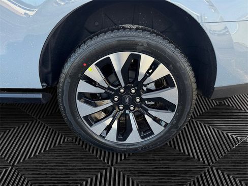 New 2026 Ford Expedition Platinum w/ Driver's Package image 14