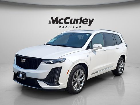 Used 2020 Cadillac XT6 Sport AWD/4WD image 3