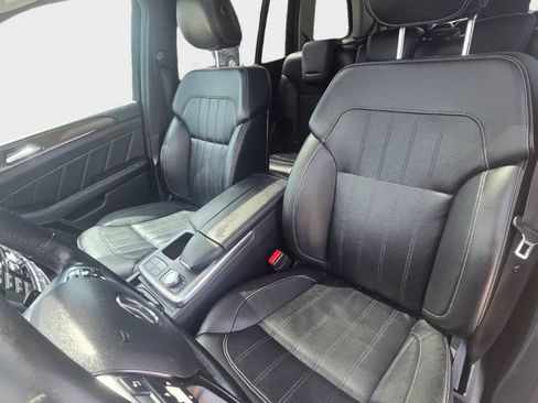 Used 2016 Mercedes-Benz GL 450 4MATIC w/ Premium I Package image 12