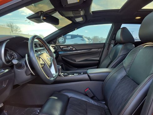 Used 2020 Nissan Maxima SR w/ Sport Mat Group image 15