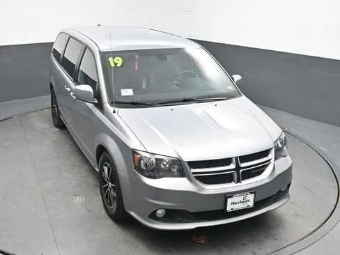 Used 2019 Dodge Grand Caravan GT image 18