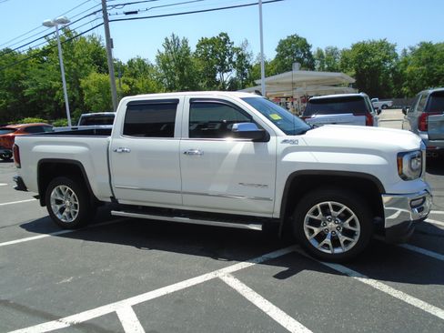 Used 2017 GMC Sierra 1500 SLT AWD/4WD image 6