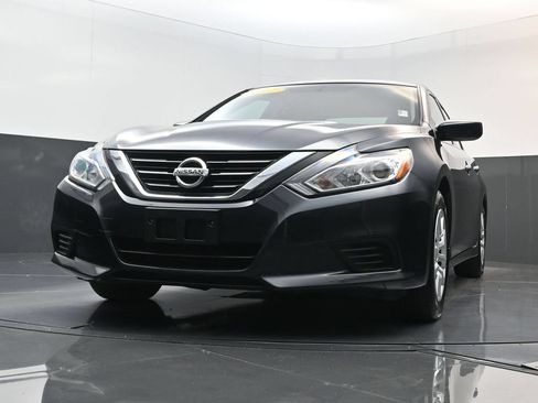 Used 2017 Nissan Altima 2.5 S w/ Power Driver Seat Package FWD image 27