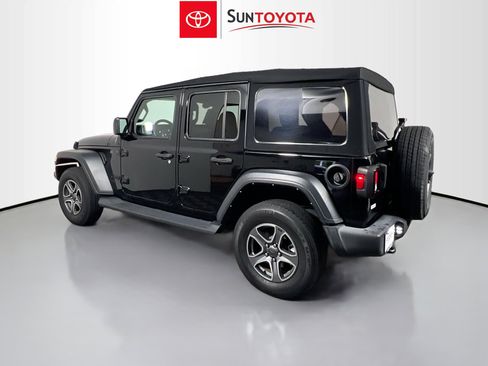 Used 2022 Jeep Wrangler Unlimited Sport AWD/4WD image 6