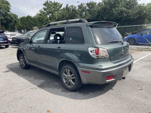 Used 2004 Mitsubishi Outlander XLS FWD image 5