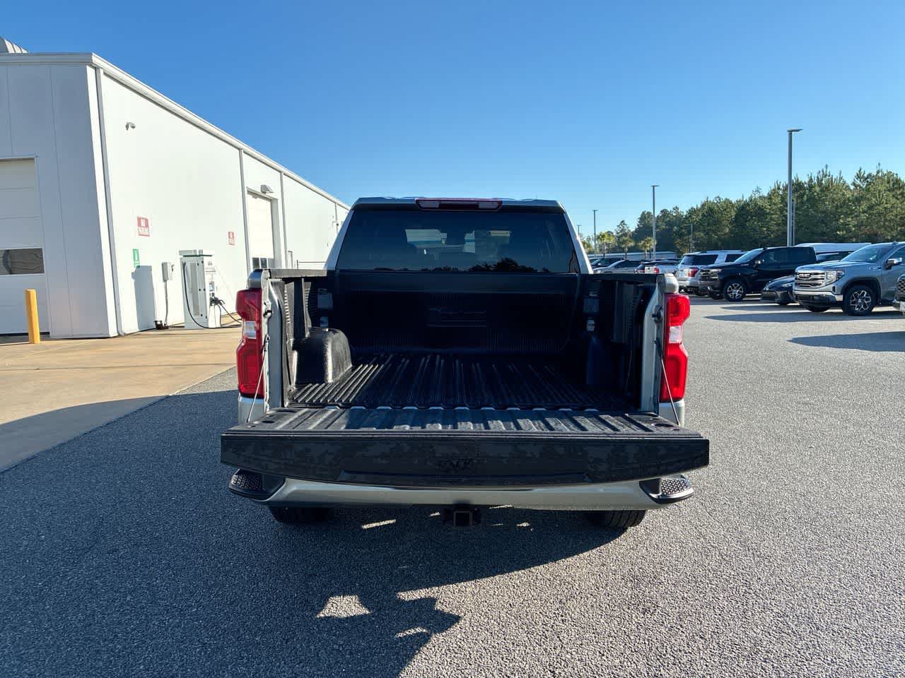 Used 2026 Chevrolet Silverado 1500 RST AWD/4WD image 25